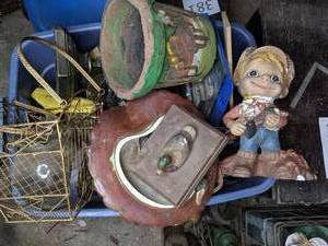 lot 376 image: Indoor & Outdoor Decor Mystery Lot