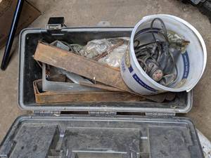 lot 20 image: Whats in the Box
