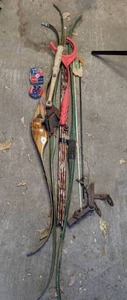 lot 42 image: Assorted Archery Supplies - see photos
