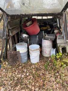 lot 408 image: Large Lot of Assorted Outdoor Items - mostly plastic