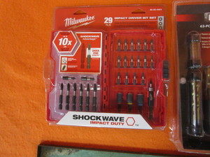 lot 18 image: Milwaukee Driver Bit Set & Drill Bits
