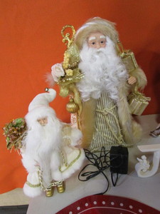 lot 94 image: Christmas Decorations
