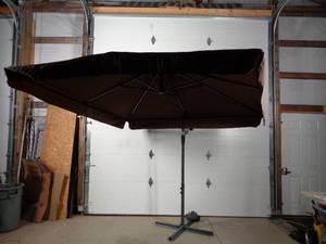 lot 5C image: Large Offset Patio Umbrella with Base