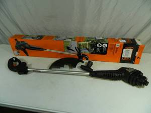 lot 16 image: Black and Decker Trimmer  Edger