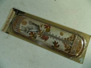 lot 65 image: New Tin Thermometer
