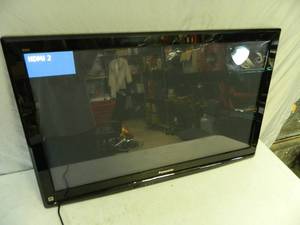 lot 3A image: 42 inch Panasonic Plasma TV