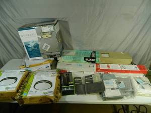 lot 70 image: Customer Return Light Fixtures, Blinds, Etc