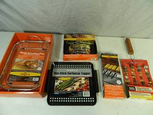 lot 84 image: New BBQ Grilling Accessories