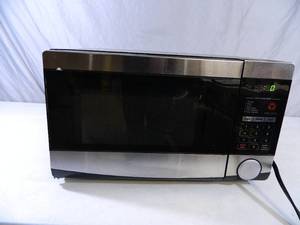 lot 114 image: Daewoo Carousel Microwave
