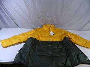 lot 117 image: New Womens Jacket