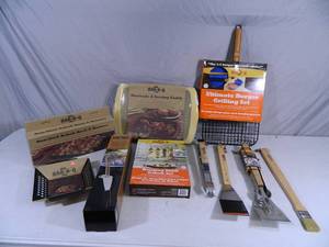 lot 131 image: New BBQ Grilling Accessories