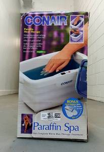 lot 200 image: Conair Paraffin Spa, Never Used Still in Box