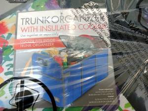 lot 222 image: Thermal Carrier  Bundle Never Used, Still in their Original Packaging