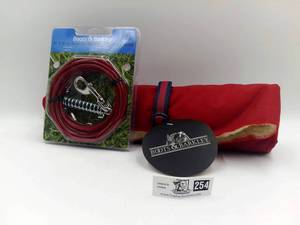 lot 254 image: Pet on The Go Bundle Never Used with The Original Tags