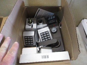 lot 84 image: Misc Trilogy Keypads, parts & software
