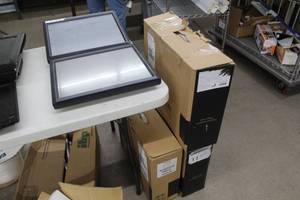 Lot of (5) Planar PT19 19 Computer Monitors
