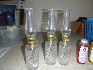 lot 23 image: 3 Oil Lamps