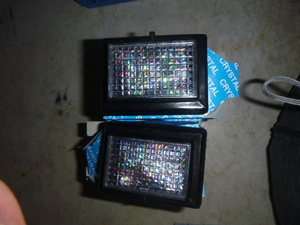 lot 26 image: 8 Crystal Lights