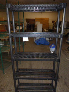 lot 57 image: 5 Tier Plastic Shelving