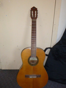 lot 69 image: Kingston Classical Acoustic Guitar