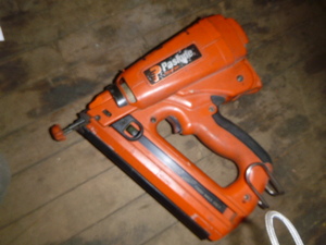 lot 80 image: Paslode Impulse Nail Gun