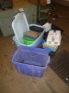lot 115 image: Lot of TubsContainers