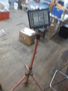 lot 122 image: Utility Light