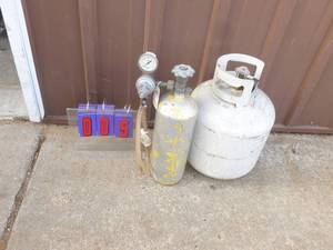 CO2 tank & propane tank. Used condition. As shown.