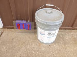 Lucas 5 gal 1540 synthetic oil. Unopened. As shown.
