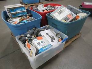 WHOLESALE MIXED PALLET OF MISCELLANEOUS OUTDOOR IRRIGATION EQUIPMENT AND ACCESSORIES