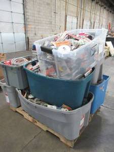 WHOLESALE MIXED PALLET OF MISCELLANEOUS PLUMBING PARTS, ACCESSORIES, HARDWARE AND MORE