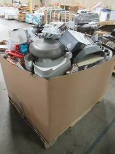 WHOLESALE MIXED PALLET OF MISCELLANEOUS POTS, PANS, KITCHEN ACCESSORIES AND MORE