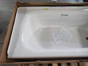 American Standard Cambridge 5 ft. x 32 in. Right Drain Americast Soaking Tub in White 2461.002.020
