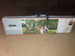lot 37 image: Franklin Volleyball Set - New Sealed
