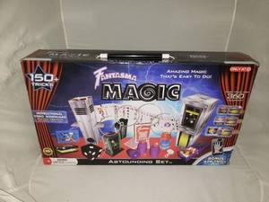 lot 70 image: Fantasma Astounding Magic Set