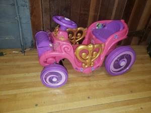 lot 78 image: Disney Princess Enchanted Adventure Carriage Quad, 6-Volt Ride-On