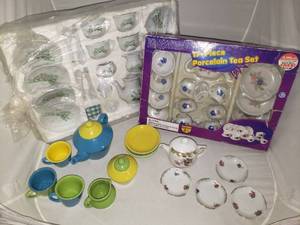 lot 43 image: Variety of Childs Porcelain Tea Sets