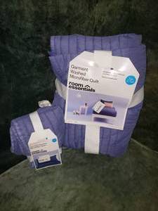lot 92 image: Garment Washed Microfiber Quilt & One Shame - XL Twin