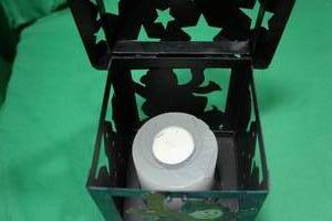 lot 153 image: Elaine Thompson Snowkins Collection Tin Lantern