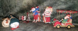 lot 57 image: Ornaments for the Golfer