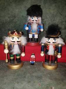 lot 15 image: 3 Small Wood Nutcrackers