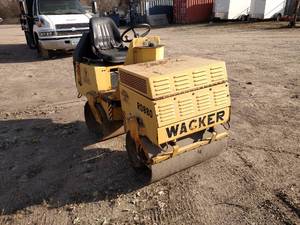lot 7 image: Wacker RD880 Articulating Double Drum Roller