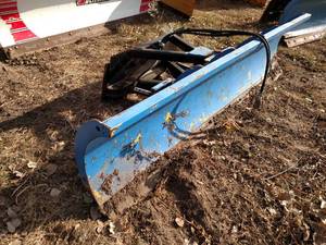 lot 11 image: 9 Snow Plow, Skid Loader Mount...