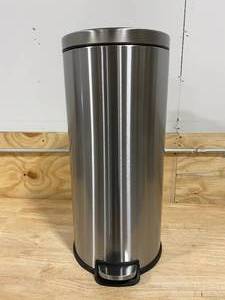 lot 57 image: STYLEWELL 8 Gal. Stainless Steel Round Step On Trashcan