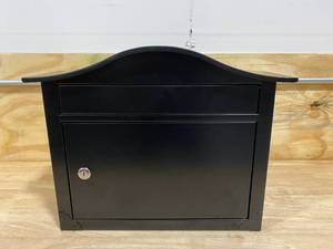 lot 88 image: ARCHITECTURAL MAILBOXES Saratoga Black Wall-Mount Lockable Mailbox
