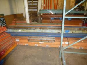 lot 32 image: Pallet Racking Tear Drop Style
