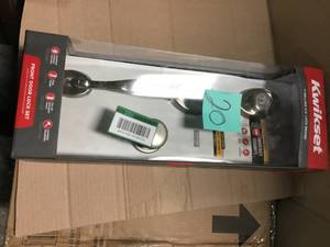 Chelsea Satin Nickel Single Cylinder Door Handleset with Juno Door Knob Featuring SmartKey Security by Kwikset&nbsp&nbspin good condition