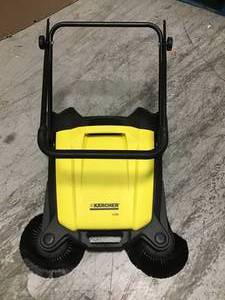 Karcher S 650 Outdoor Push Sweeper 25.6-in Lawn Sweeper&nbsp&nbspin good condition
