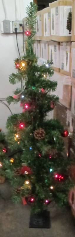 lot 101-C image: CELEBRATIONS TDFPT4ORN01A PRELIT DOUGLAS FIR POTTED CHRISTMAS TREE, 4 H