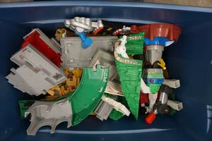 lot 53 image: Fisher Price Train Set with Bin
